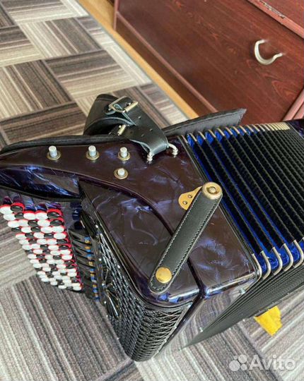 Баян мастеровой