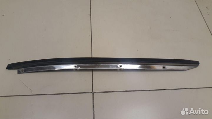 Накладка стекла Nissan Almera Classic