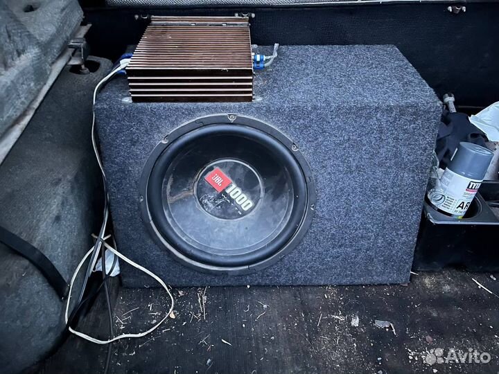 Сабвуфер и усилитель