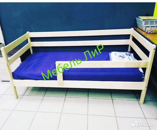 Кровать софа из натурального дерева(берёза)
