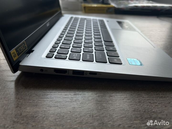 Ноутбук Acer Swift 1