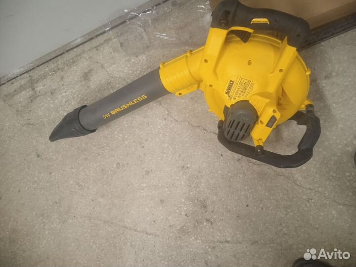 Воздуходувка аккумуляторная dewalt