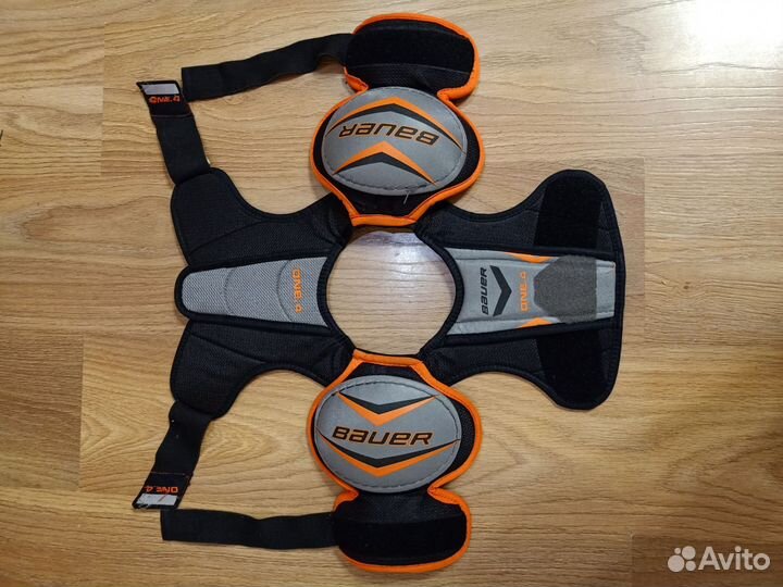 Нагрудник хоккейный bauer детский