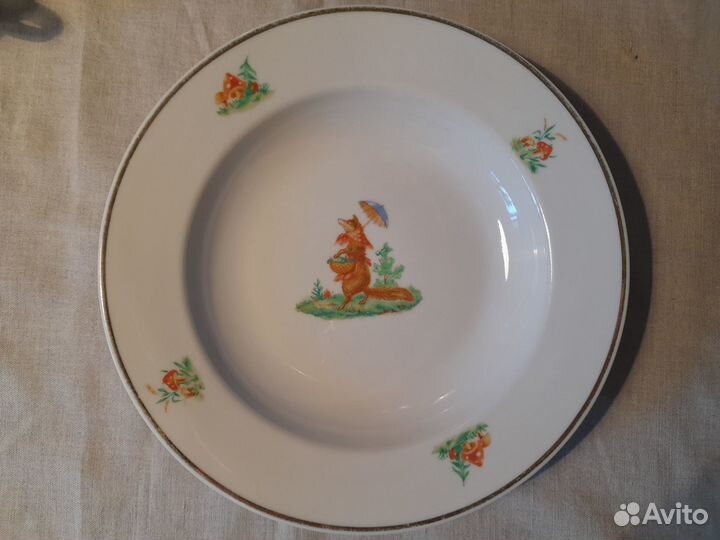 Тарелка и чашка 