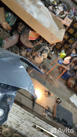 Крыло правое Jetta 6