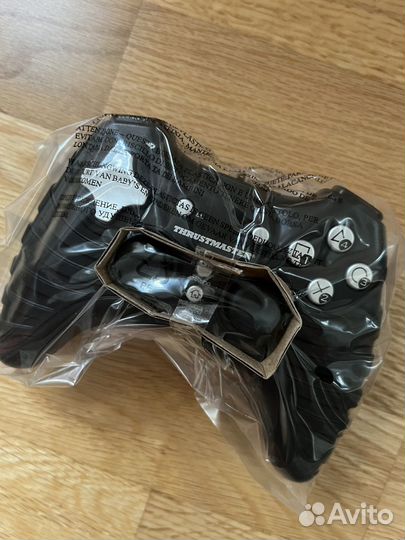 Джостик thrustmaster