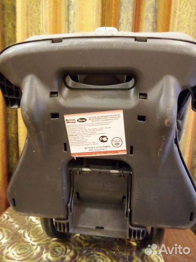 Автомобильное кресло britax romer