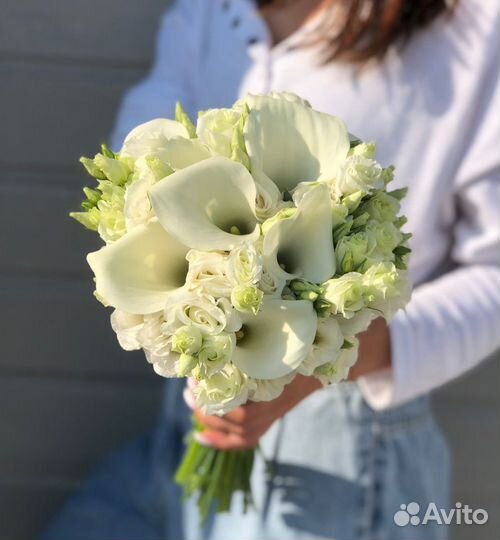 Свадебный букет невесты из живых цветов