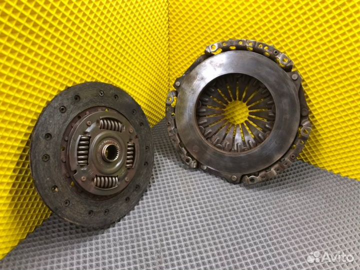 Комплект сцепления Audi A6 4A2 AHU 1.9TD 1995