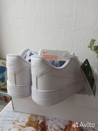 Кроссовки nike AIR force 1 белые