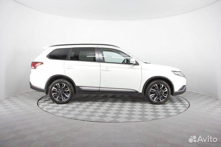 Mitsubishi Outlander 2.4 CVT, 2021, 37 132 км