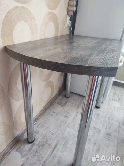 Кухонный стол бу