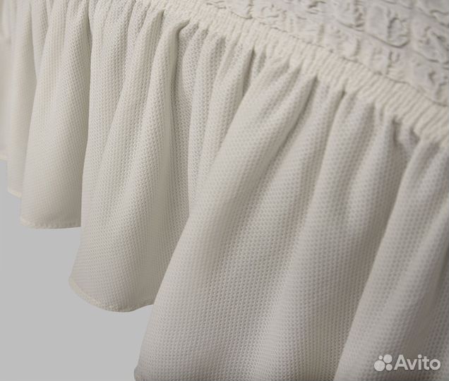 Чехол для кресла универсальный с оборкой, Кремовый