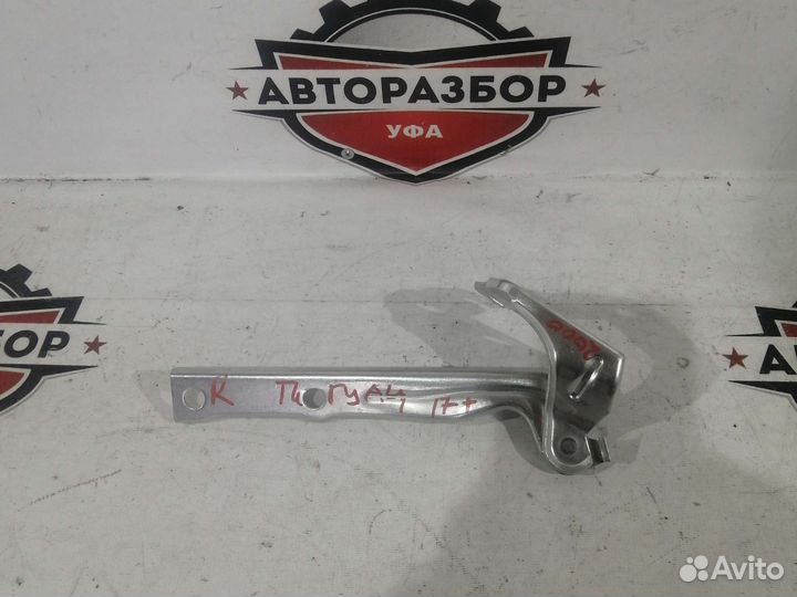 Петля капота VW tiguan 2 2016