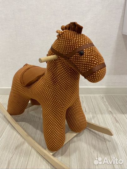 Лошадь качалка