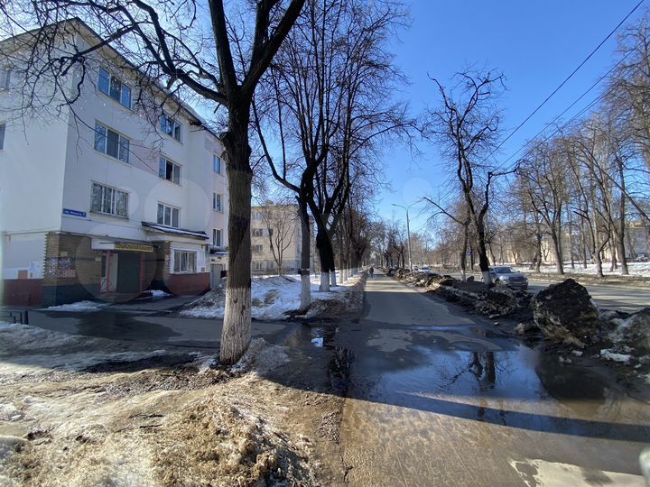 Торговое, 38 м² 1 этаж, центр Автозавода