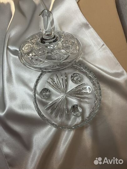 Винтажная конфетница