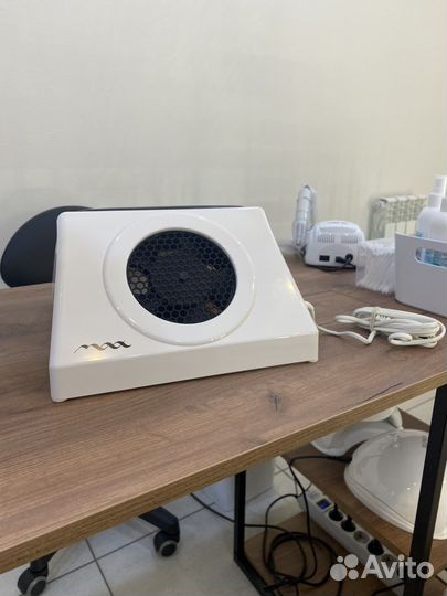 Маникюрный пылесос Max