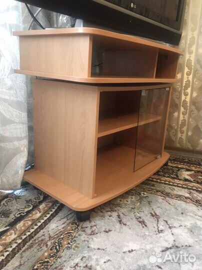 Тумба под телевизор