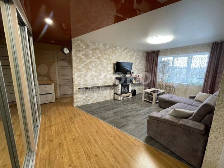 3-к. квартира, 63 м², 8/9 эт.