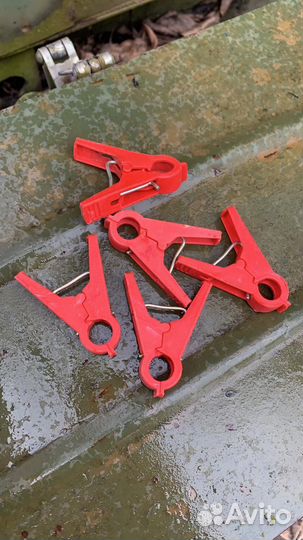 Прищепка и шланг для парника