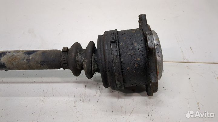 Полуось правая передняя Volkswagen Passat 5