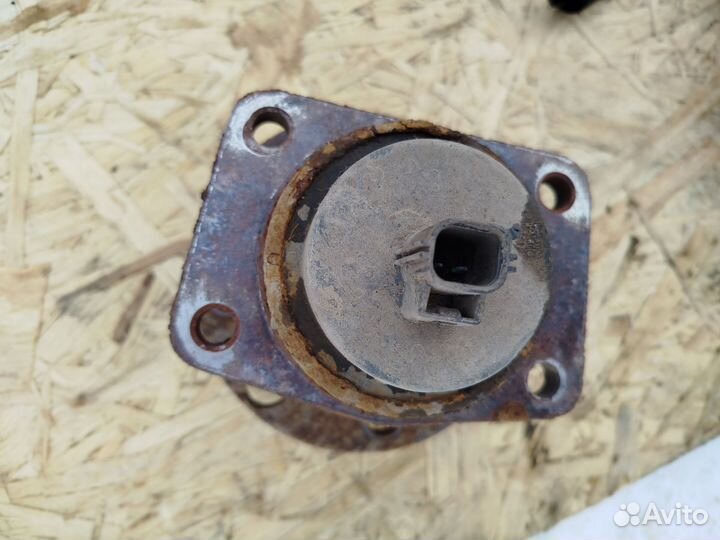 Ступица задняя левая Форд мондео 2