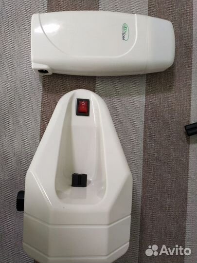 Разогреватель воска (воскоплав) с базой Gezatone