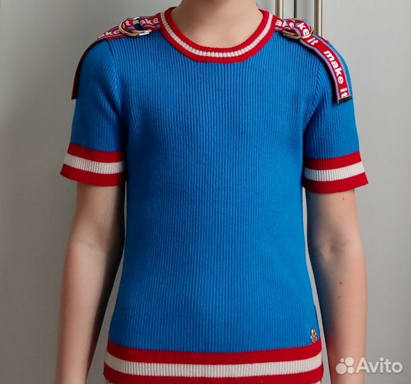 Кофта для девочки 134 -140