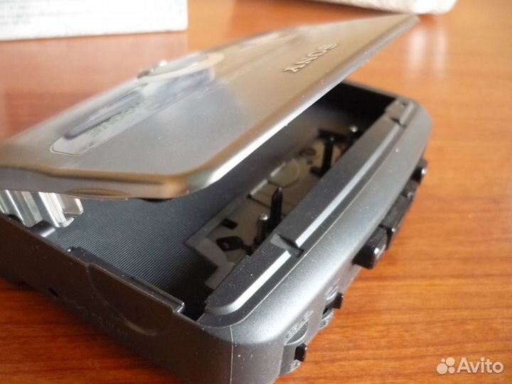 Кассетный Плеер Sony Walkman.Винтаж из 90