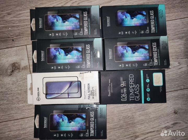 Защитное стекло на телефон
