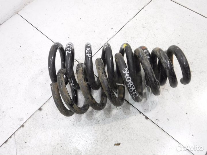 Пружина передняя