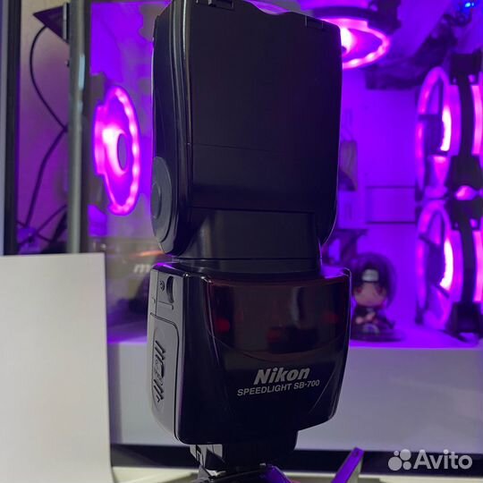 Объективы Nikkor и вспышка для Nikon