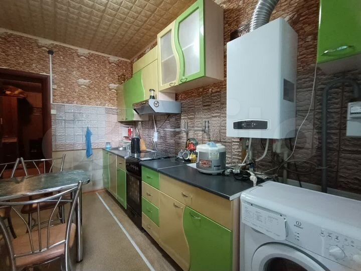 2-к. квартира, 44 м², 3/3 эт.