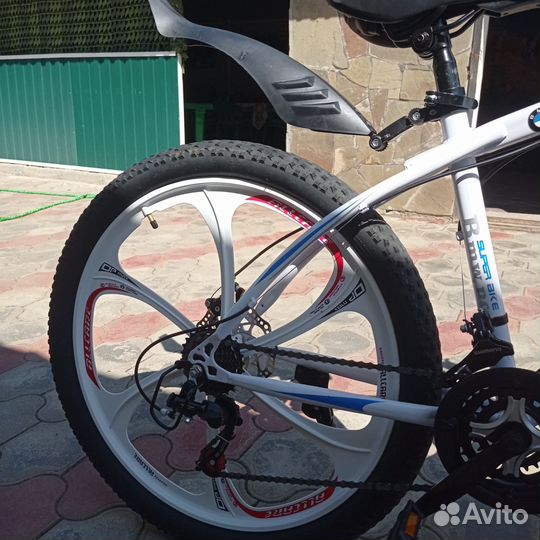Велосипед на литых дисках bmw