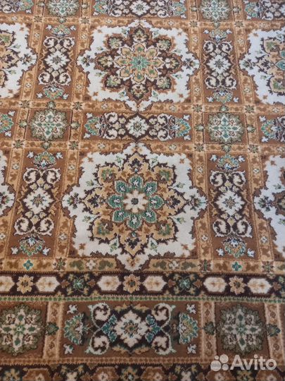 Ковер шерстяной