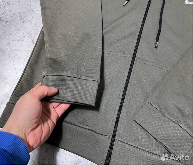 Спортивные костюмы Nike