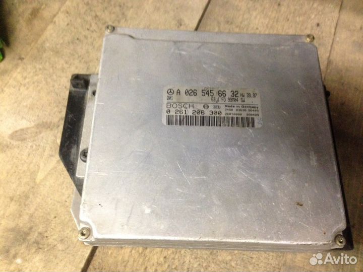 Блок управления двигателемMercedes W210 W202 W220