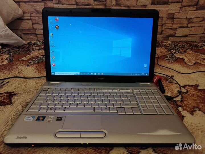 Ноутбук Toshiba Satellite L500-1Q6