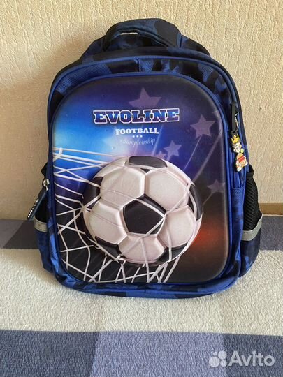 Школьный рюкзак