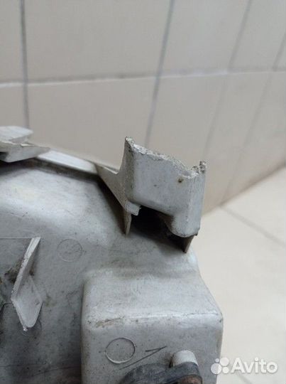 Фара передняя правая Kia Avella