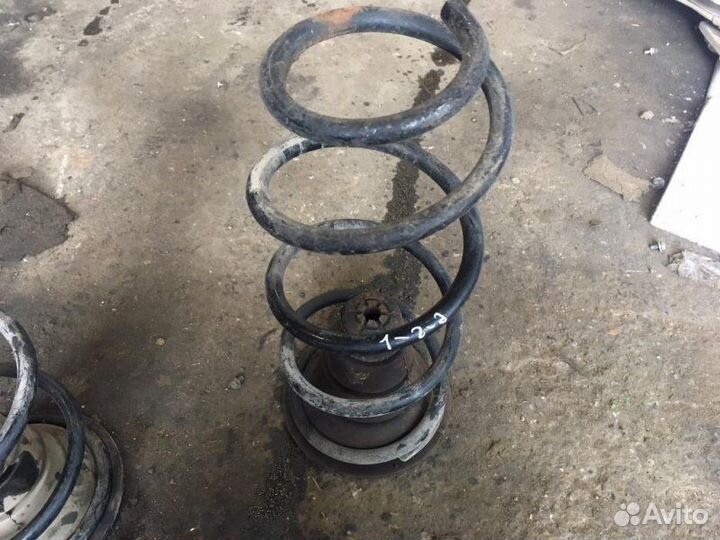 Пружина задняя Lexus Lx570 5.7 2016