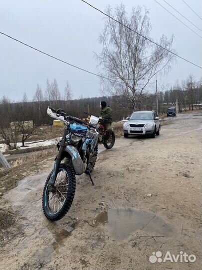 Regulmoto ZR250