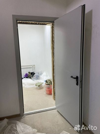 Дверь металлическая противопожарная