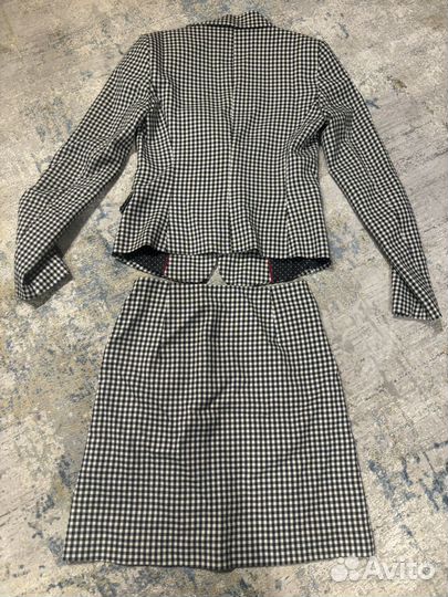 Пиджак с юбкой xs