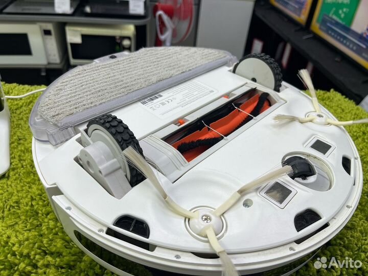 Xiaomi Mi Robot Vacuum-Mop Essential