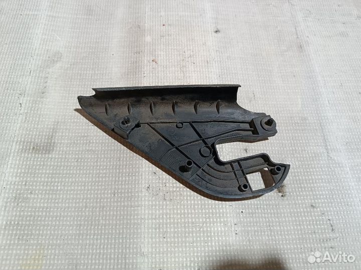 Крышка зеркала внутренняя левая Skoda Fabia 2