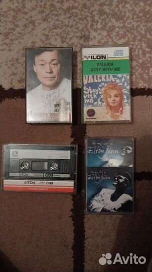 Аудиокассеты с записью 60-е, 70-е, 90-е, 00-е