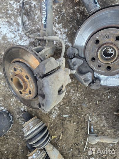 Суппорт правый левый фольксваген поло 5 седан