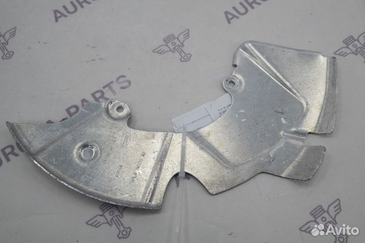 Пыльник тормозного диска Discovery 5 L462 2017